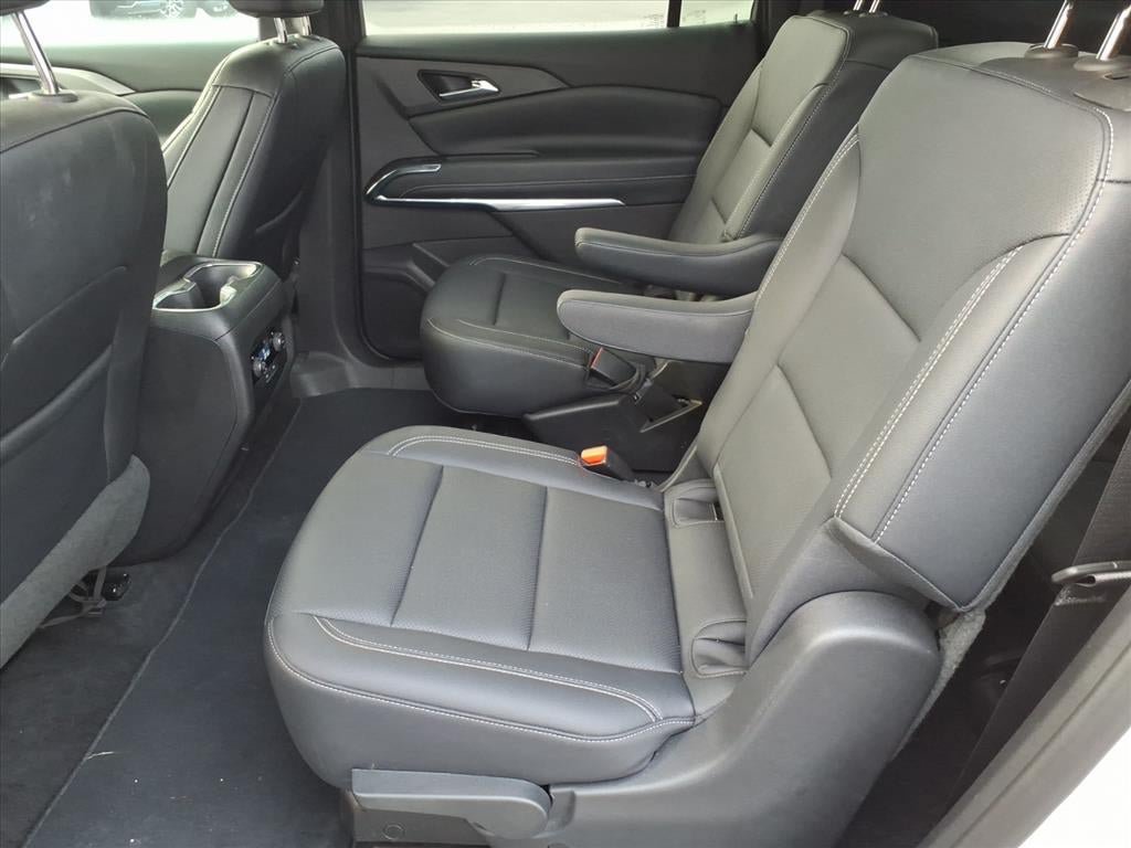 Used 2026 Chevrolet Traverse LT AWD/4WD image 13