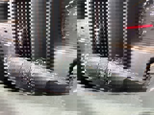 Used 2014 GMC Sierra 1500 4x4 Crew Cab image 14