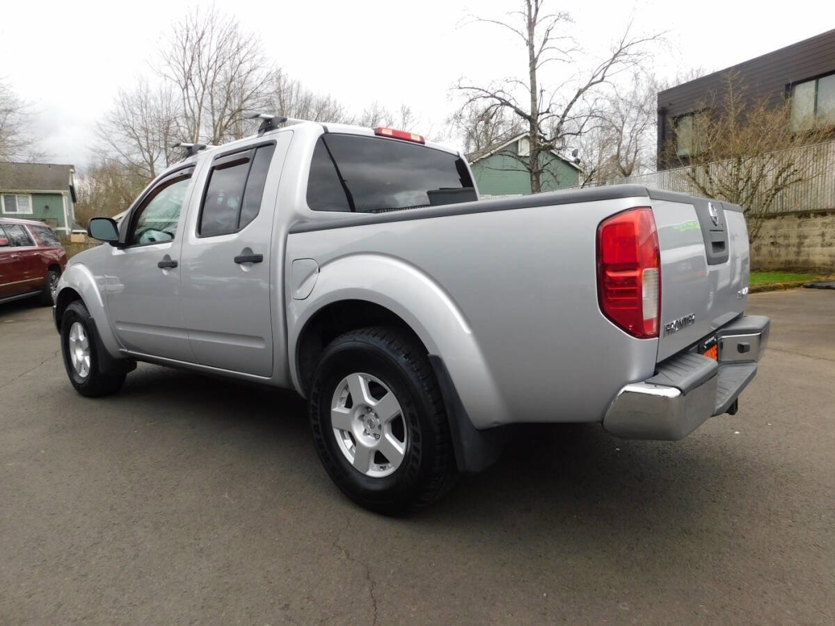 Used 2006 Nissan Frontier SE AWD/4WD image 3