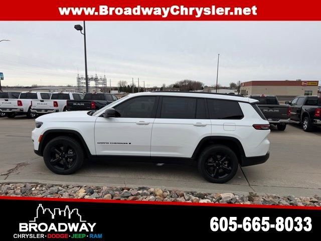 Used 2021 Jeep Grand Cherokee L Altitude image 4