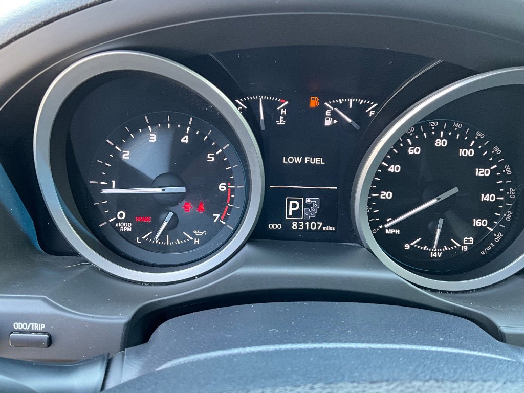 Used 2013 Toyota Land Cruiser image 16