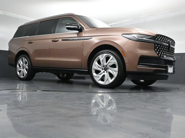 Certified 2025 Lincoln Navigator Black Label AWD/4WD image 38