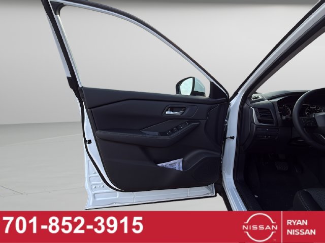 New 2026 Nissan Rogue SV w/ Cold Weather Package AWD/4WD image 19