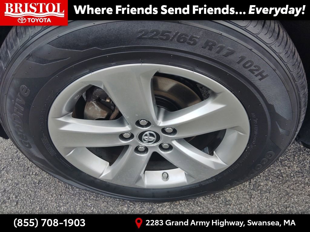 Used 2015 Toyota RAV4 XLE AWD/4WD image 13