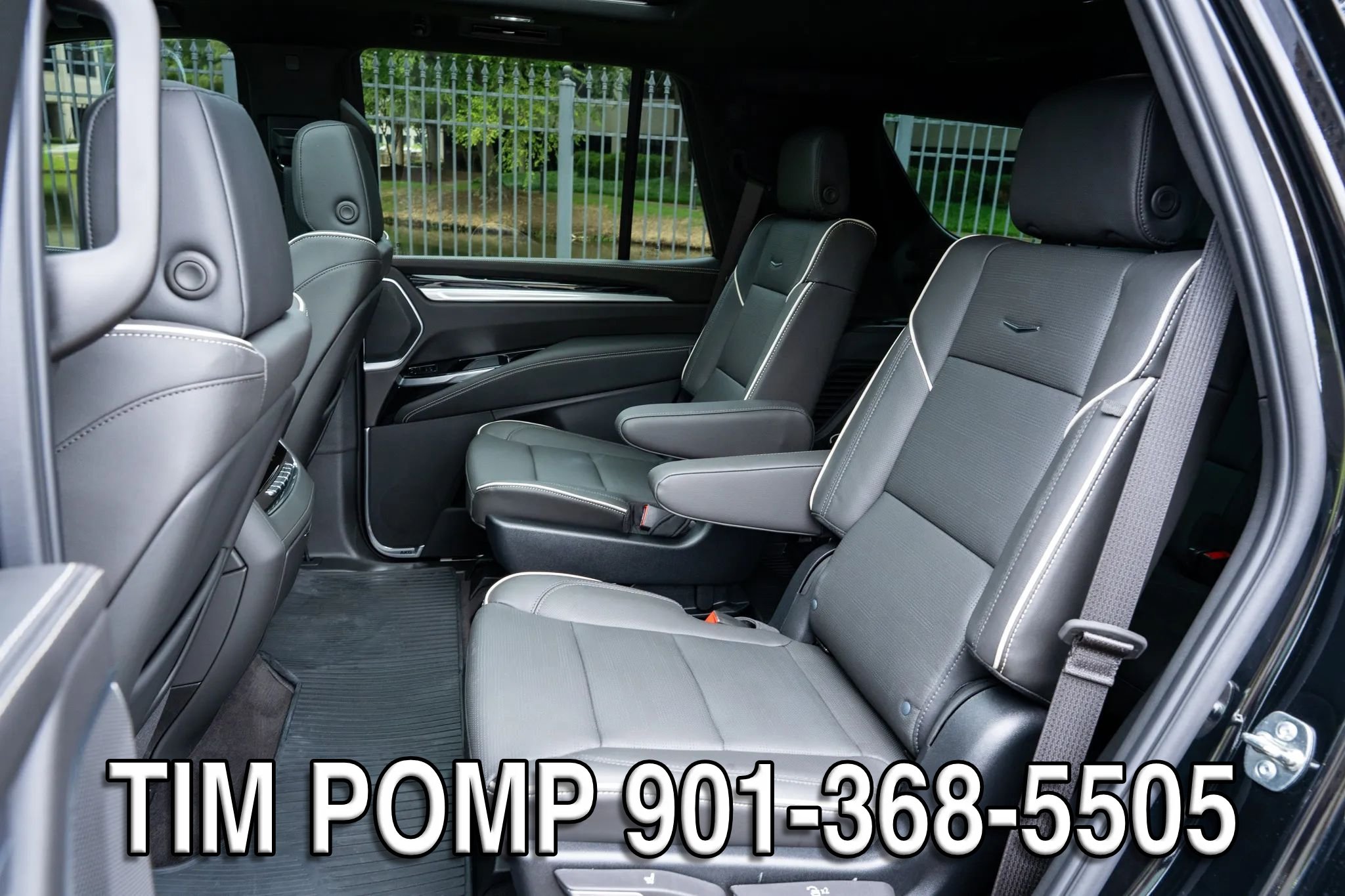 Used 2026 Cadillac Escalade Sport w/ LPO, ONYX Package AWD/4WD image 14