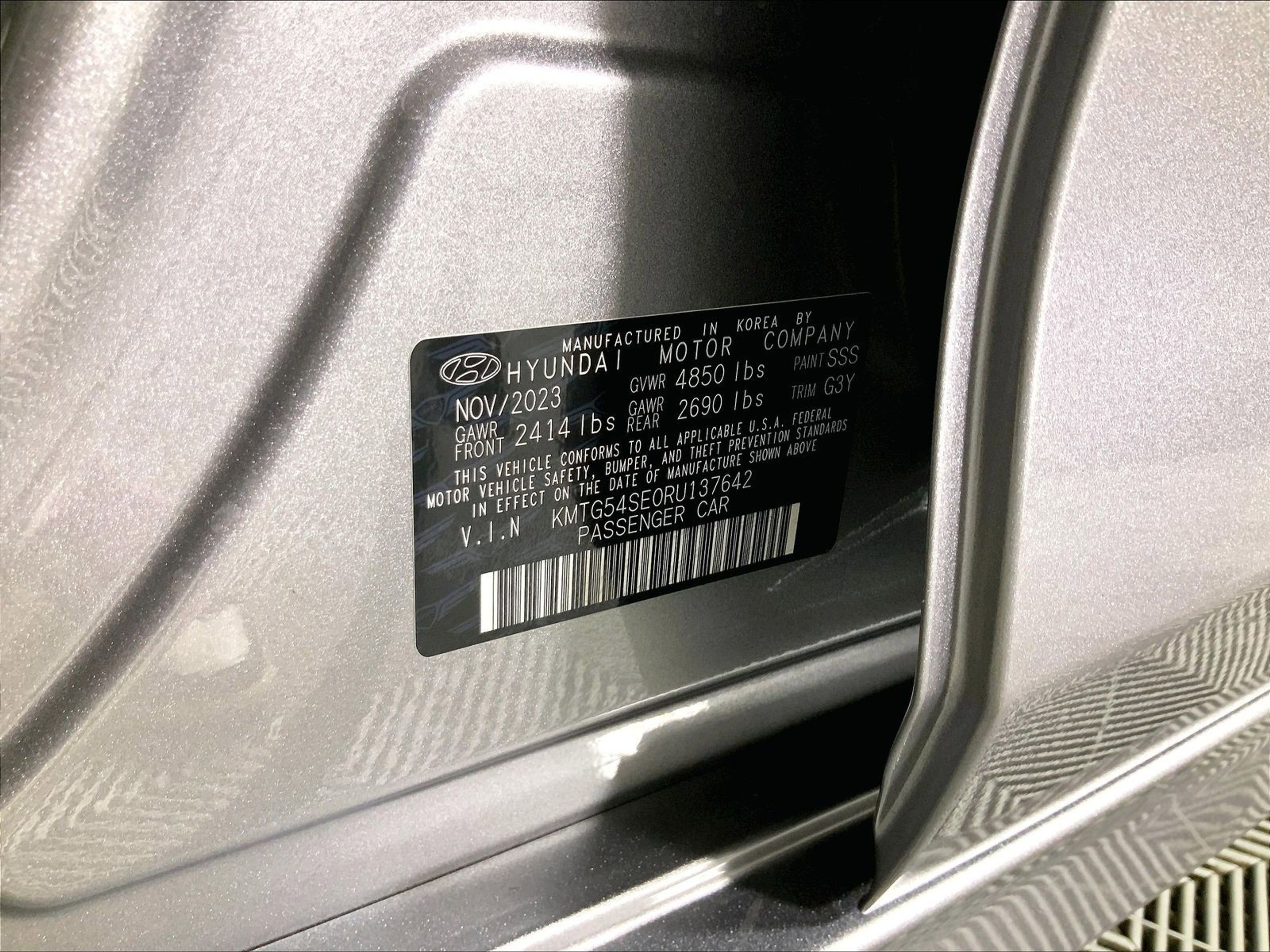 Used 2024 Genesis G70 3.3T Advanced RWD image 27