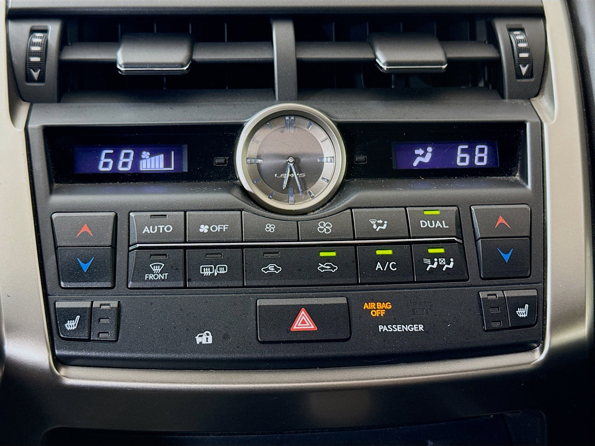 Used 2015 Lexus NX 200t F Sport w/ Navigation System Package AWD/4WD image 18