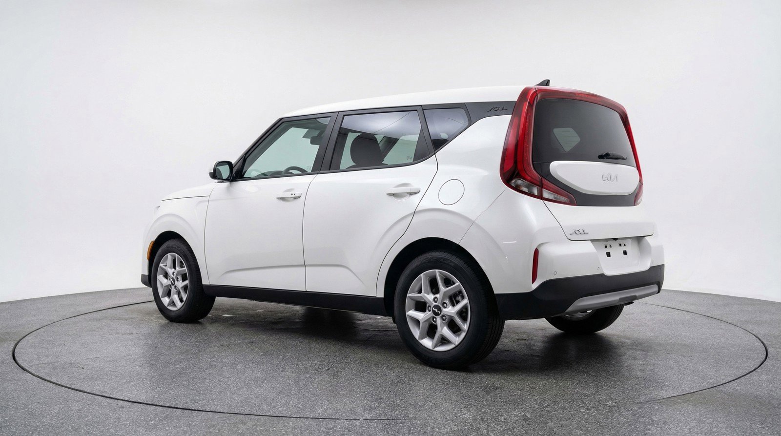 Used 2025 Kia Soul LX w/ LX Technology Package image 6