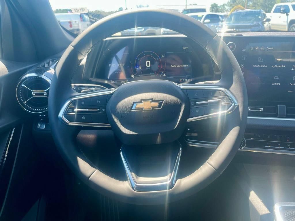New 2026 Chevrolet Equinox LT w/ Safety and Technology Package AWD/4WD image 17