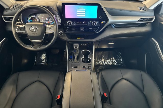 Certified 2026 Toyota Highlander XLE AWD/4WD image 17