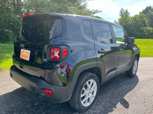 Used 2023 Jeep Renegade Latitude AWD/4WD image 3