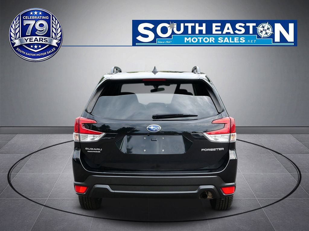 Used 2020 Subaru Forester Premium AWD/4WD image 4