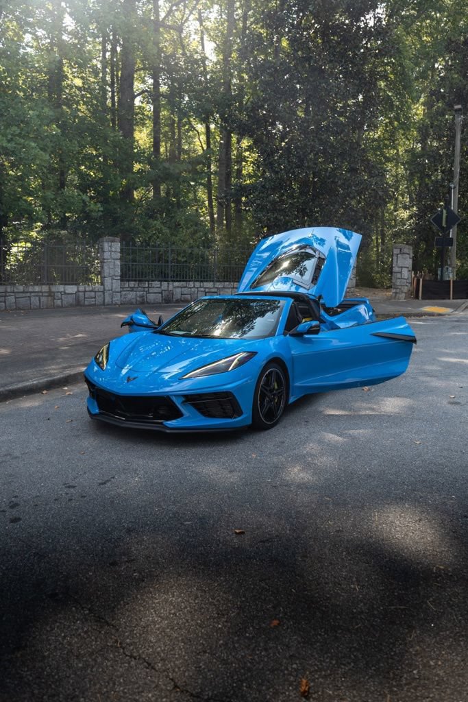 Used 2022 Chevrolet Corvette Stingray Coupe w/ Z51 Performance Package RWD image 32