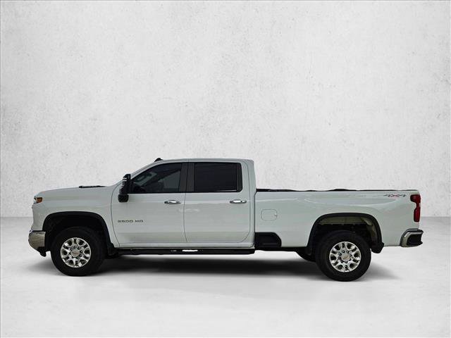 Used 2024 Chevrolet Silverado 3500 LT w/ Convenience Package AWD/4WD image 8