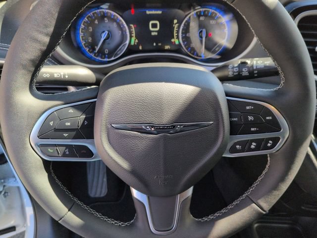 New 2026 Chrysler Pacifica Select FWD image 14