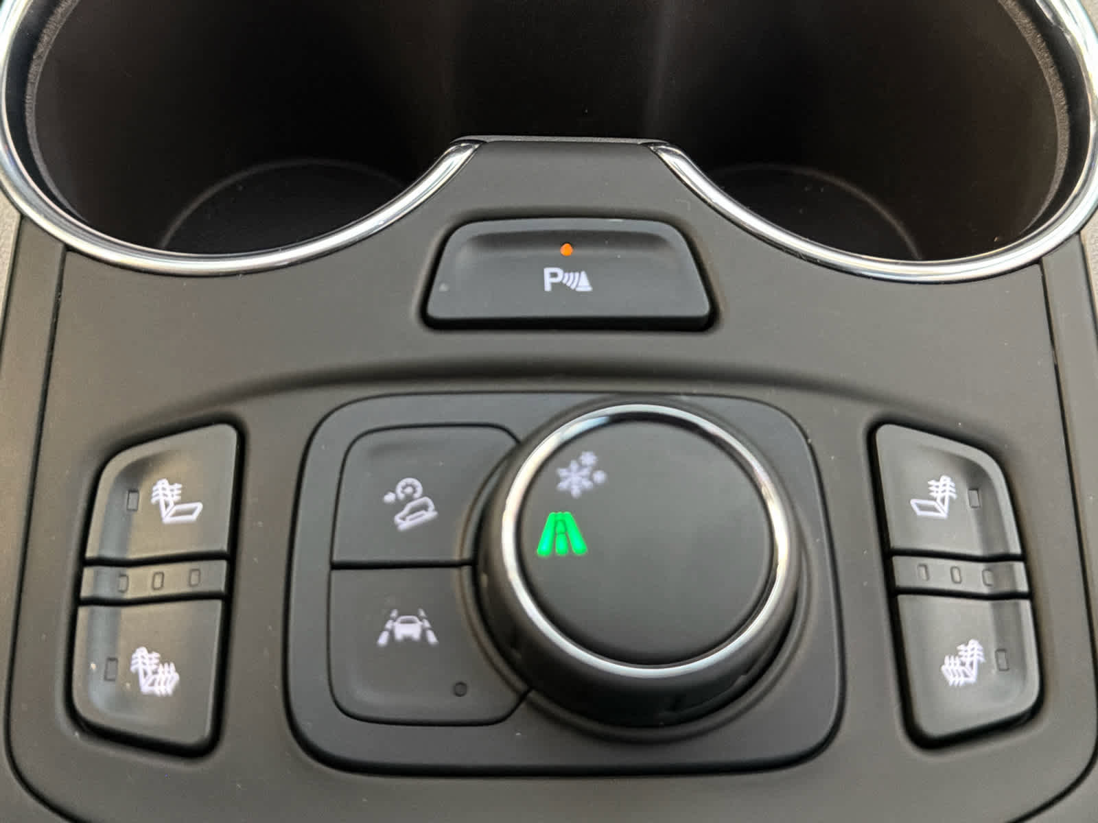 Used 2023 GMC Terrain SLT w/ LPO, 'HIT The Road' Package image 54