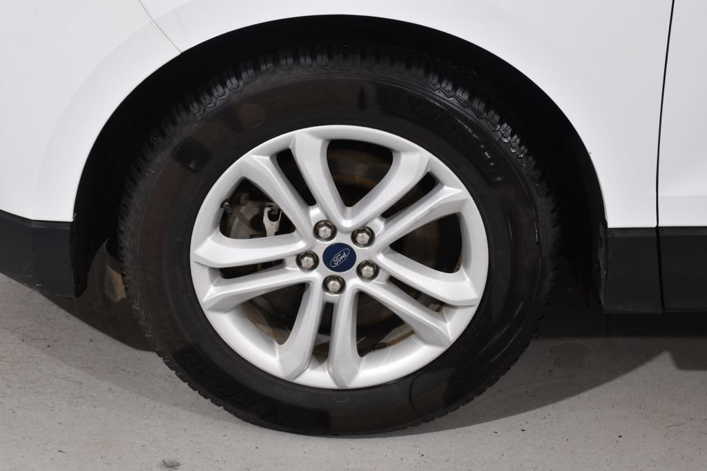 Used 2020 Ford Edge SEL w/ Convenience Package AWD/4WD image 23