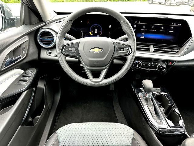 Used 2026 Chevrolet Trax LT FWD image 21