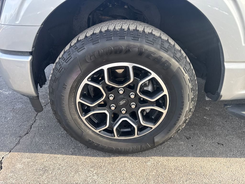 Used 2023 Ford F150 XLT w/ Equipment Group 301A Mid image 17