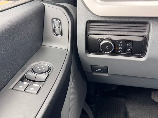 New 2025 Ford F350 XL w/ XL Chrome Package image 19