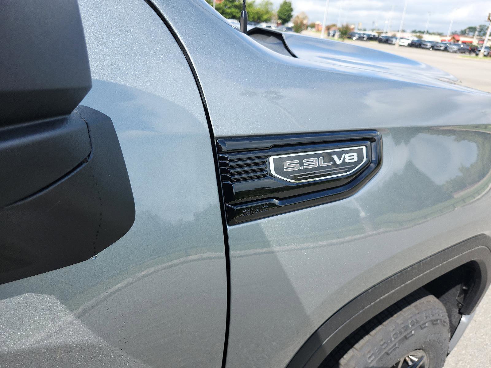 New 2026 GMC Sierra 1500 Elevation image 7