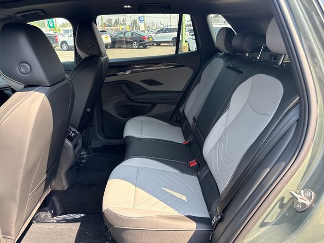 New 2026 Volkswagen Tiguan SE R-Line AWD/4WD image 15