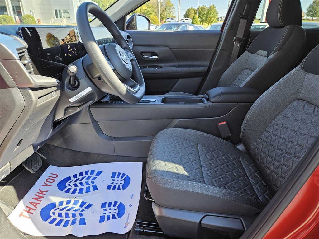 New 2026 Nissan Kicks SV image 4