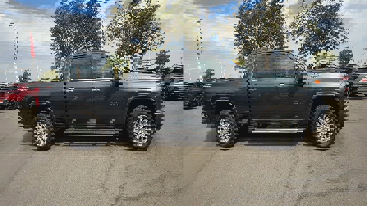 Used 2020 Chevrolet Silverado 2500 High Country w/ Z71 Off-Road Package image 8