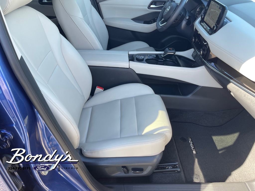 Used 2023 Nissan Rogue SL w/ SL Premium Package image 18