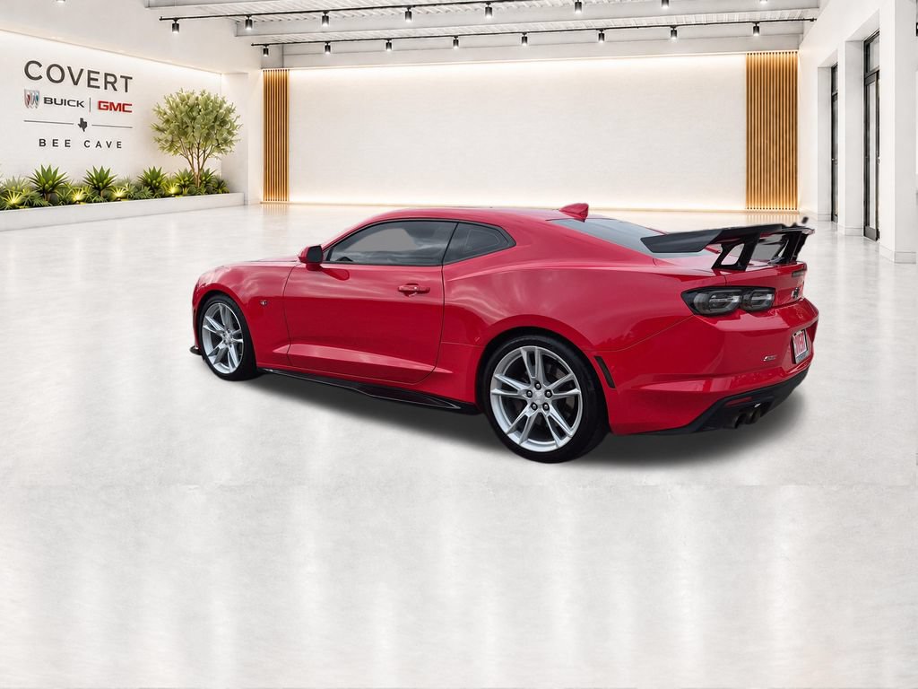 Used 2019 Chevrolet Camaro SS RWD image 7
