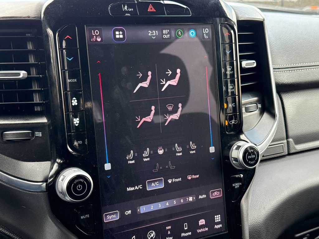 Used 2025 RAM 1500 Laramie image 25