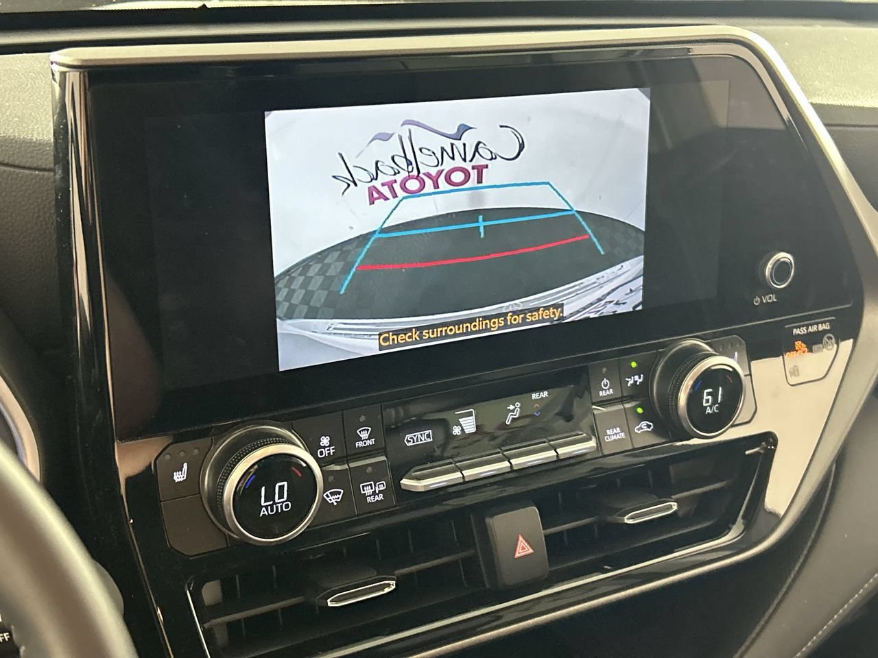 Used 2026 Toyota Highlander XLE AWD/4WD image 19