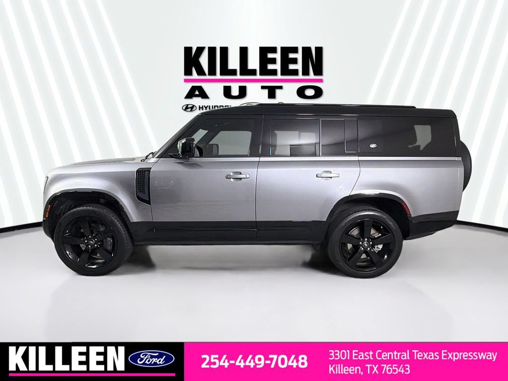 Used 2024 Land Rover Defender 130 X-Dynamic SE AWD/4WD image 4