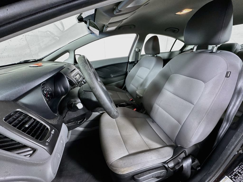 Used 2017 Kia Forte LX FWD image 13