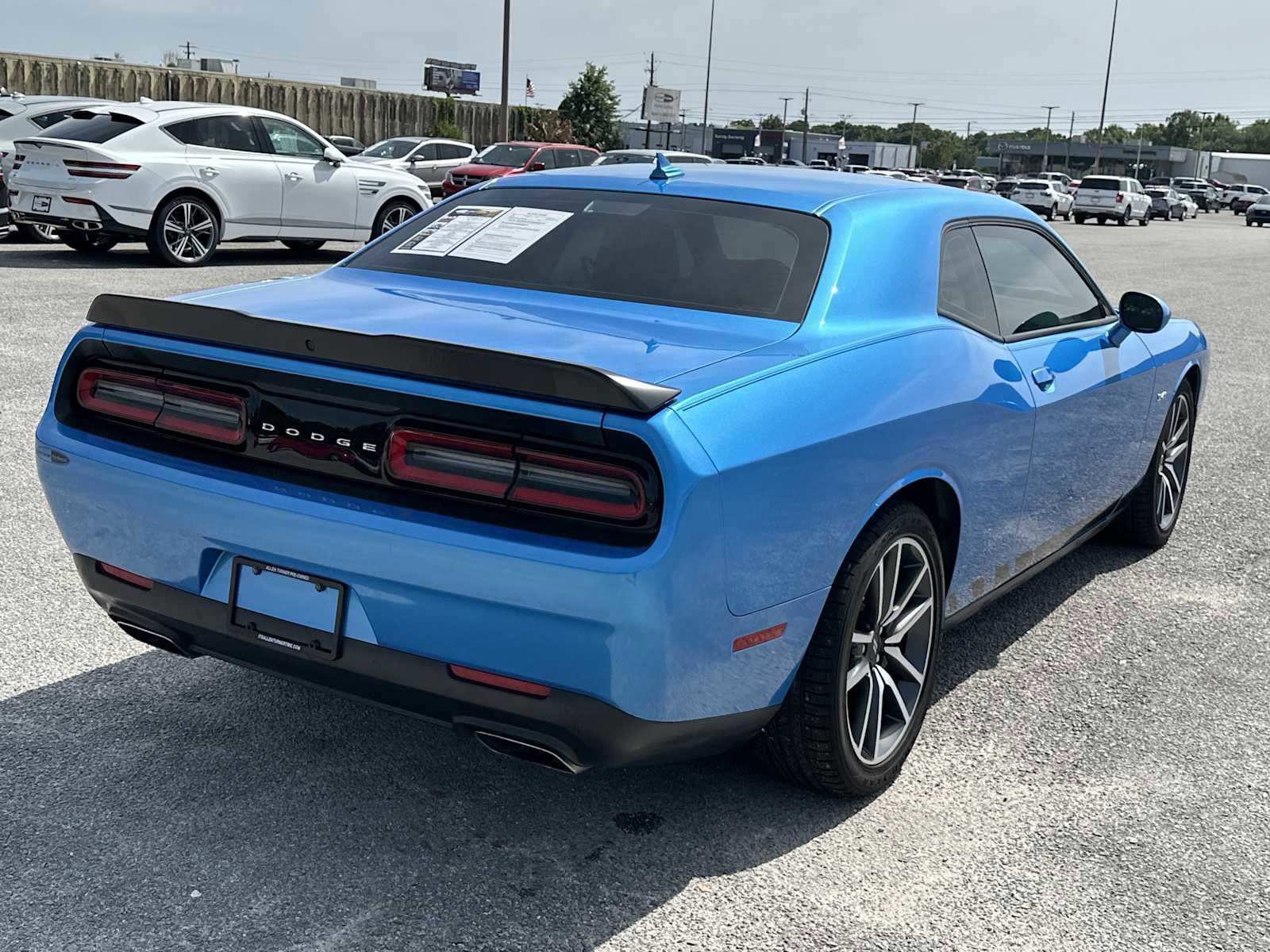Used 2023 Dodge Challenger R/T w/ Plus Package image 8