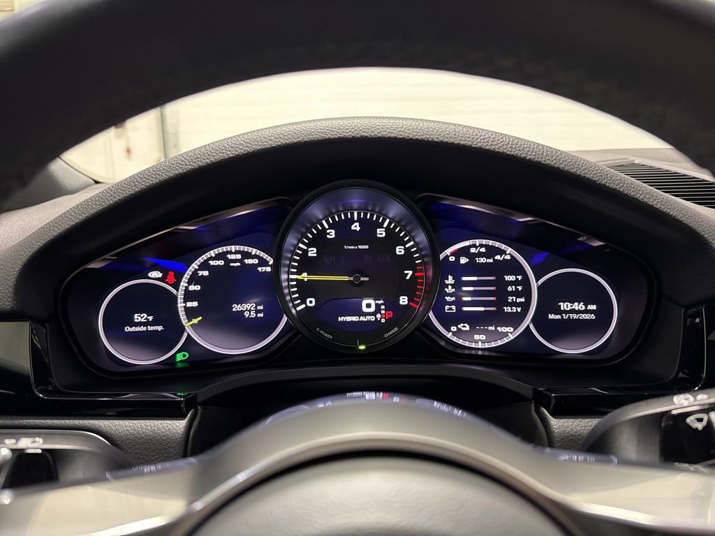 Used 2023 Porsche Cayenne w/ Premium Package AWD/4WD image 23