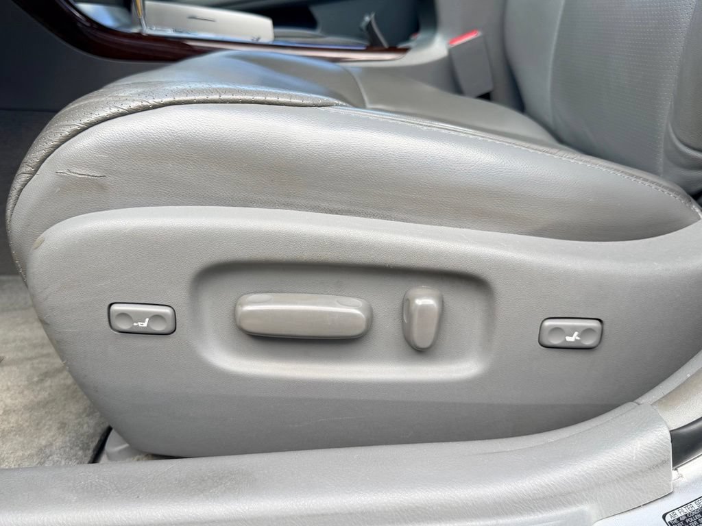 Used 2008 Toyota Avalon Limited FWD image 10