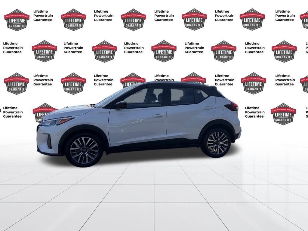 Certified 2024 Nissan Kicks SV image 2