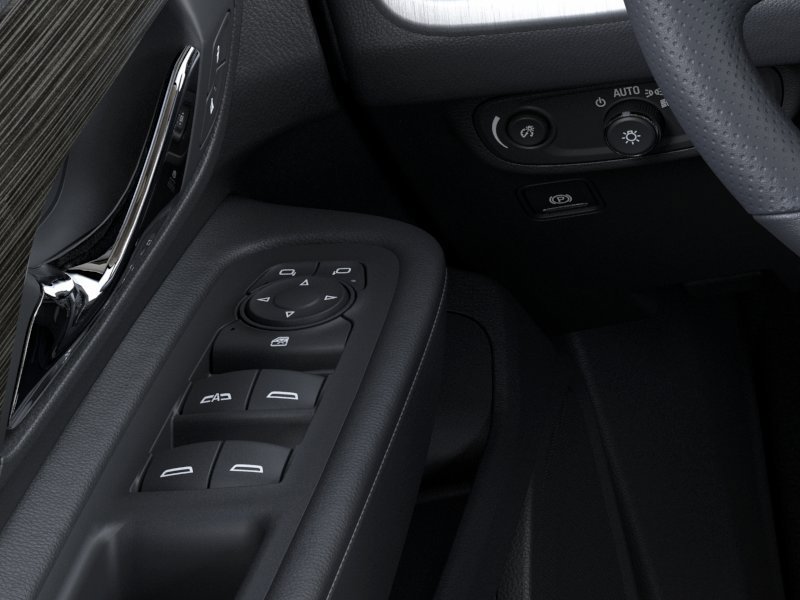 New 2024 GMC Terrain SLE w/ Driver Convenience Package FWD image 22