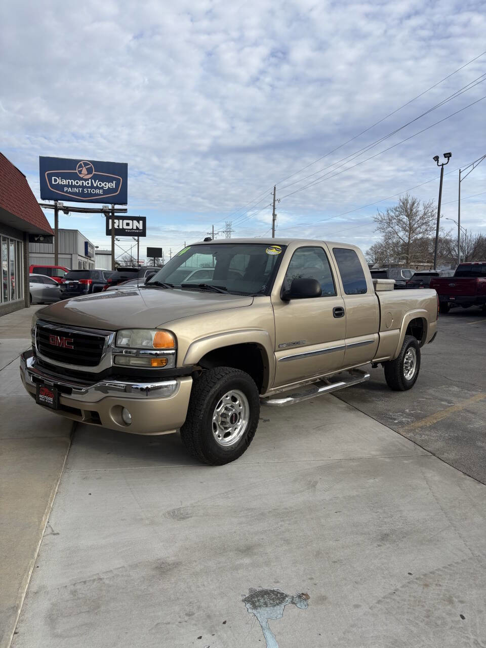 Used 2004 GMC Sierra 2500 SLE image 3