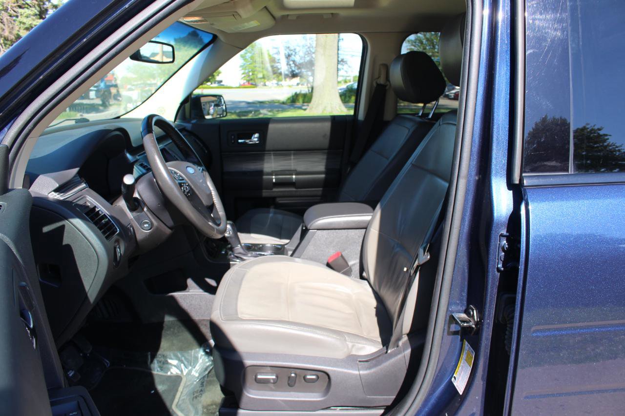 Used 2017 Ford Flex SEL w/ Equipment Group 202A FWD image 13