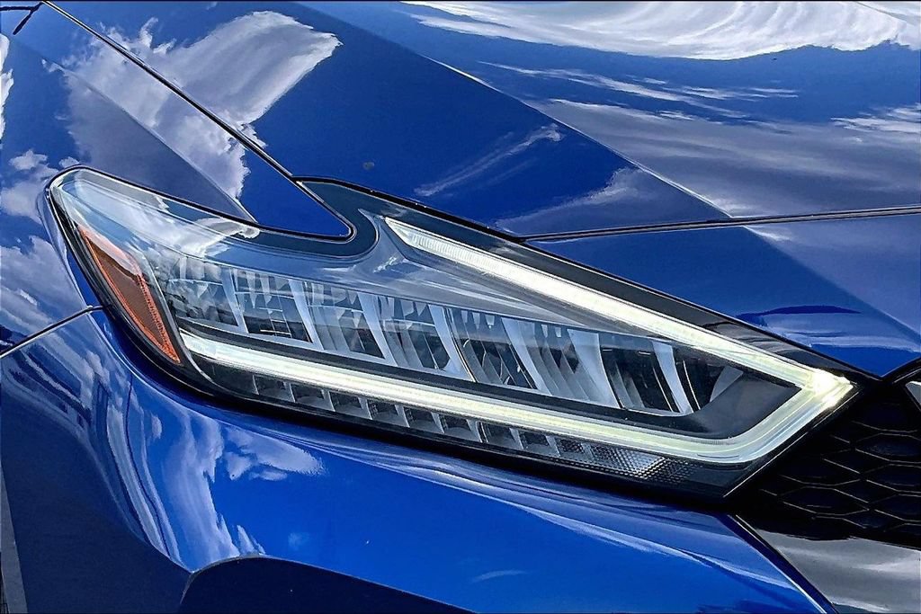 Used 2023 Nissan Maxima SL FWD image 33