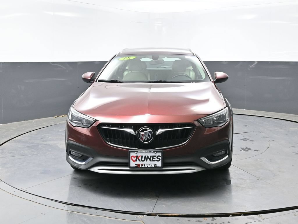 Used 2018 Buick Regal Preferred w/ Sights and Sounds Package AWD/4WD image 8