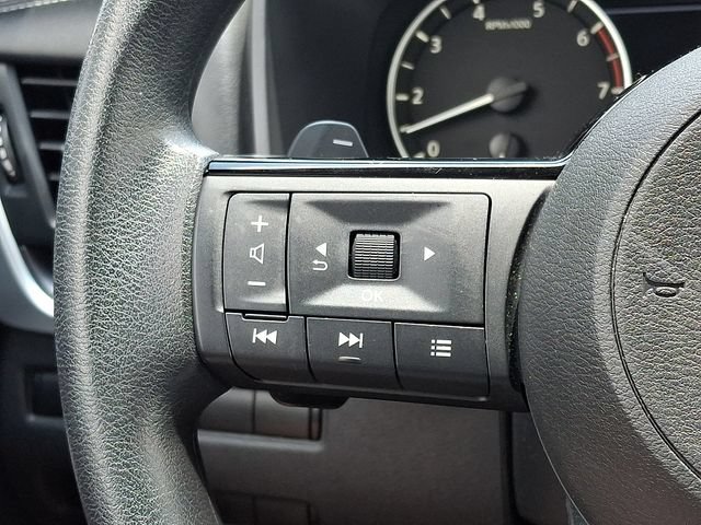 Used 2023 Nissan Rogue SV FWD image 21