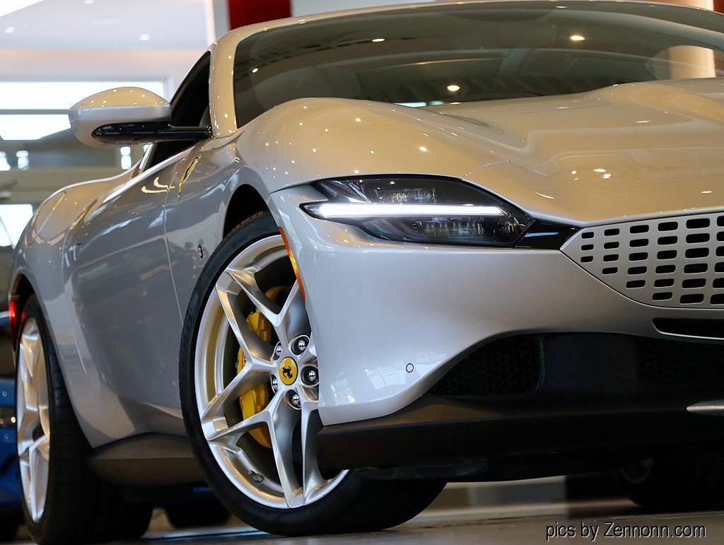 Certified 2021 Ferrari Roma image 15