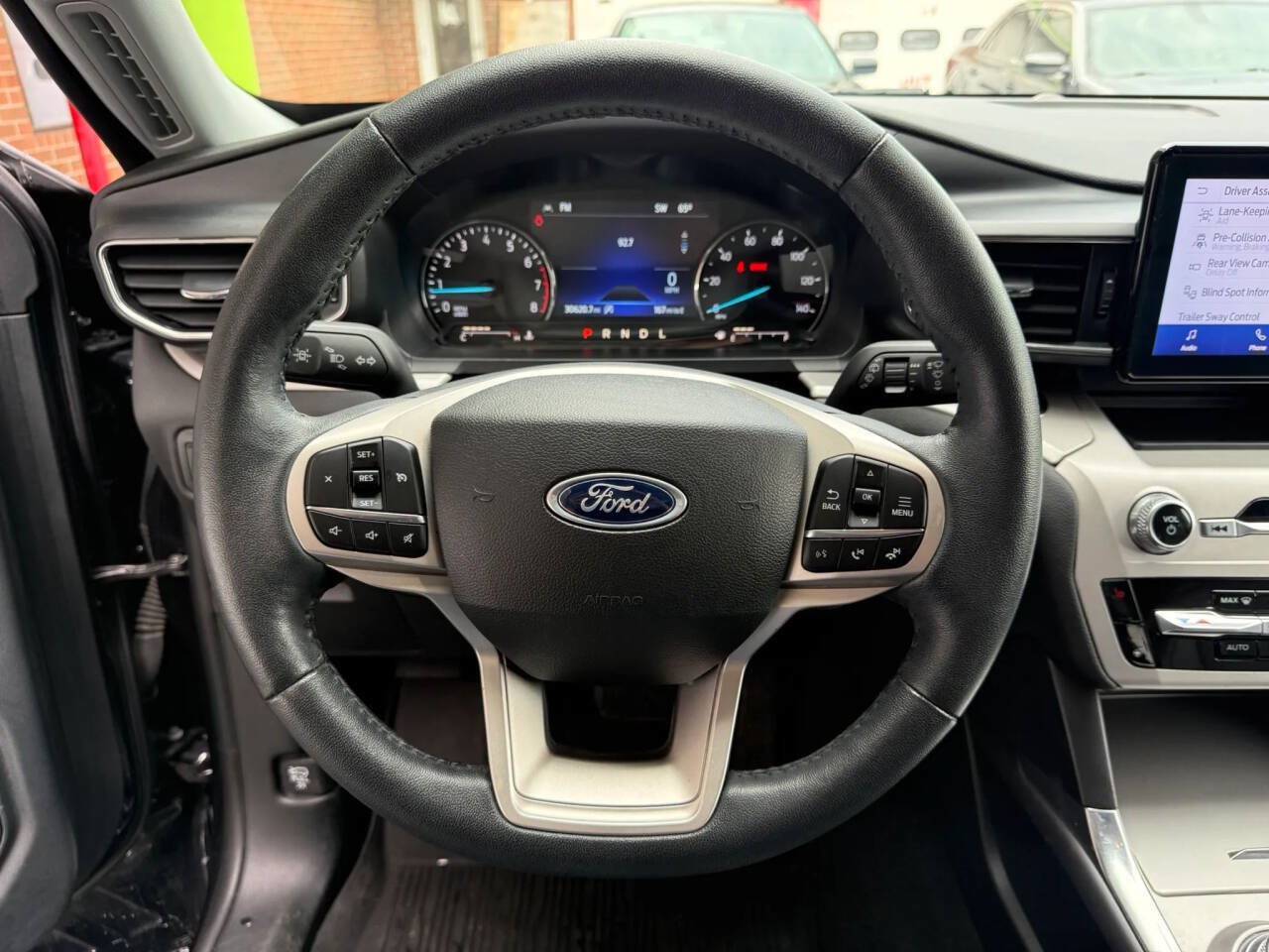 Used 2023 Ford Explorer XLT w/ Equipment Group 202A AWD/4WD image 14