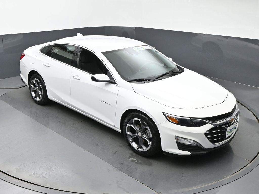 Used 2024 Chevrolet Malibu LT image 3