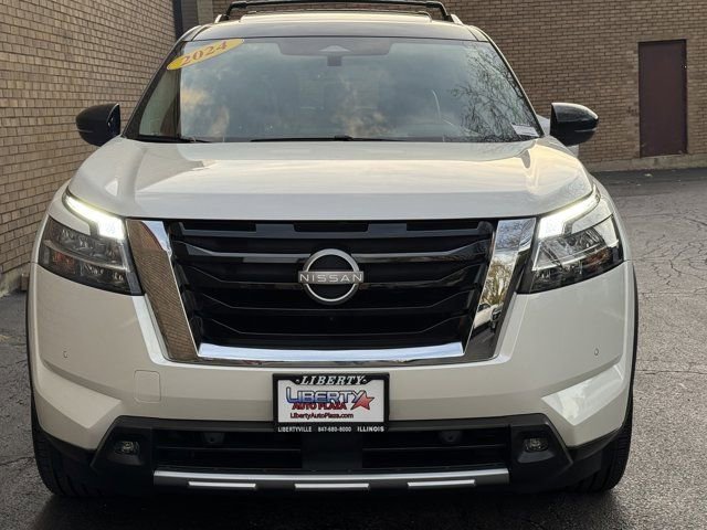 Used 2024 Nissan Pathfinder Platinum AWD/4WD image 38