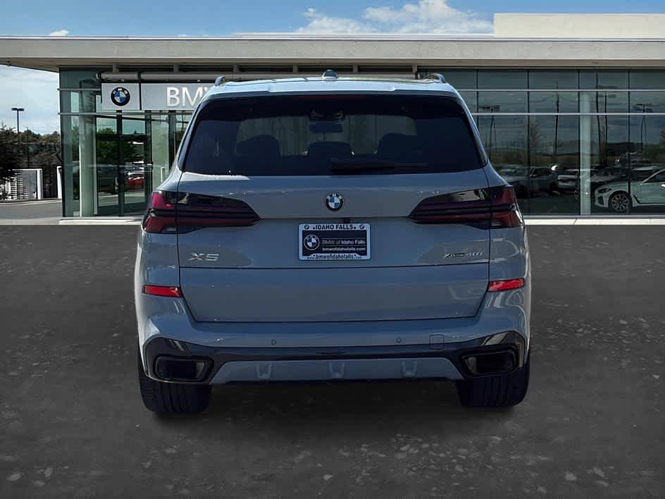 Used 2024 BMW X5 xDrive40i w/ M Sport Package AWD/4WD image 6
