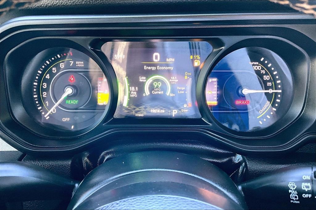 Used 2024 Jeep Wrangler Unlimited image 8